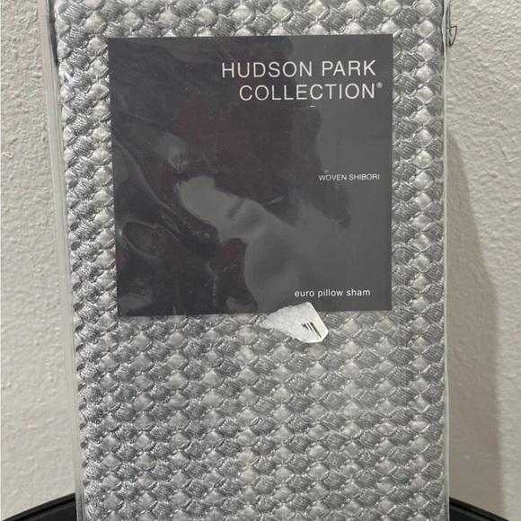 Hudson Park - Euro Sham Textured Gray - Picture 2 of 4